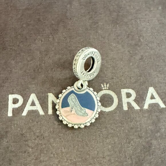 2025 Disney Parks Cinderella 75th Anniversary Glass Slipper Pandora Charm - Picture 1 of 4